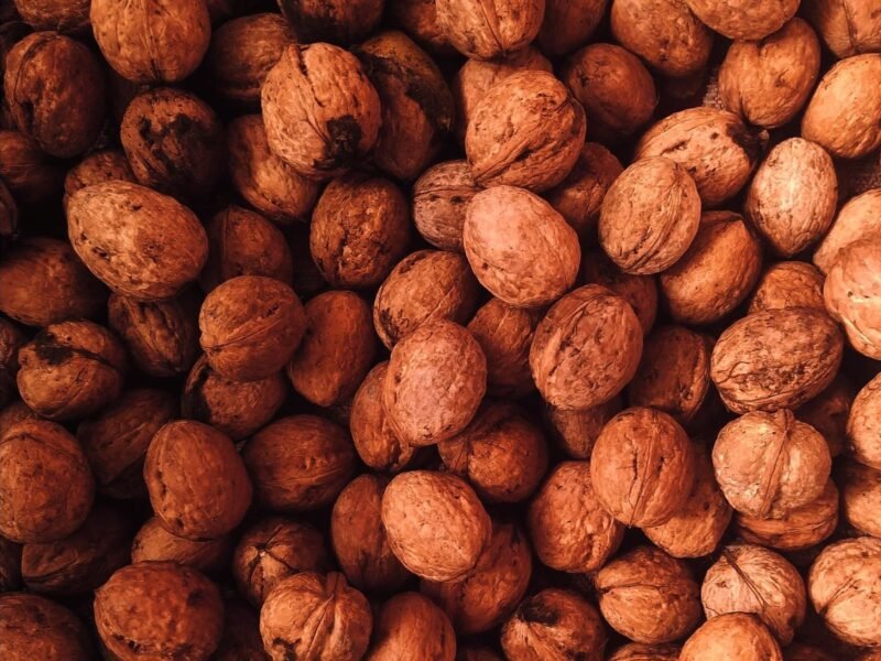 Walnuts in-shell